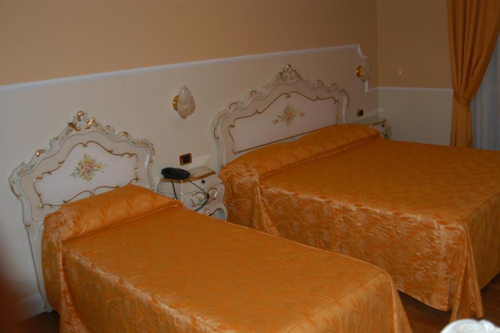 Hotel Confine Colà Zimmer foto