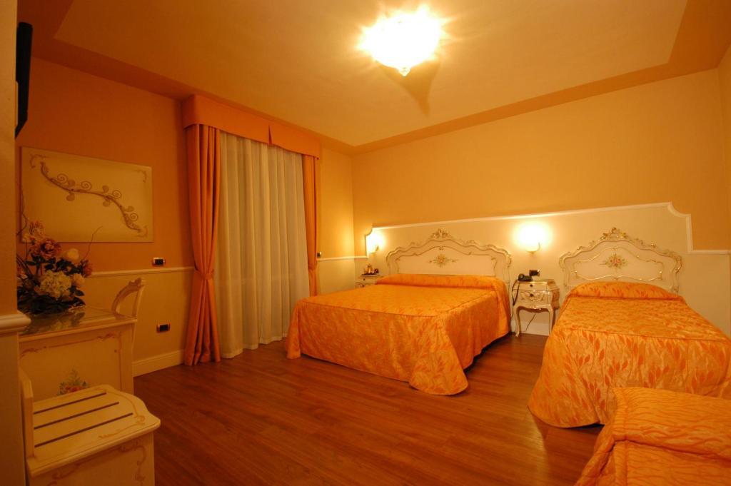 Hotel Confine Colà Zimmer foto